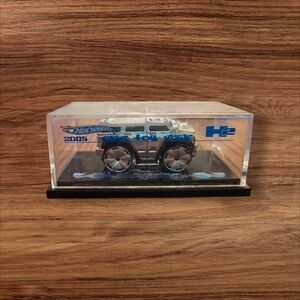Hot Wheels 2005 Toy Fair Blings H2 Chrome